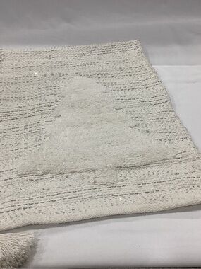 Luxe Cream Textured Decorative Throw